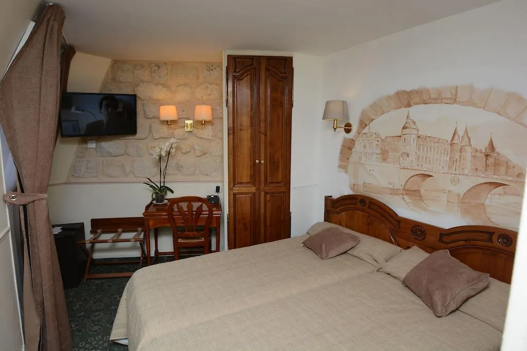 Hotel Familia Paříž